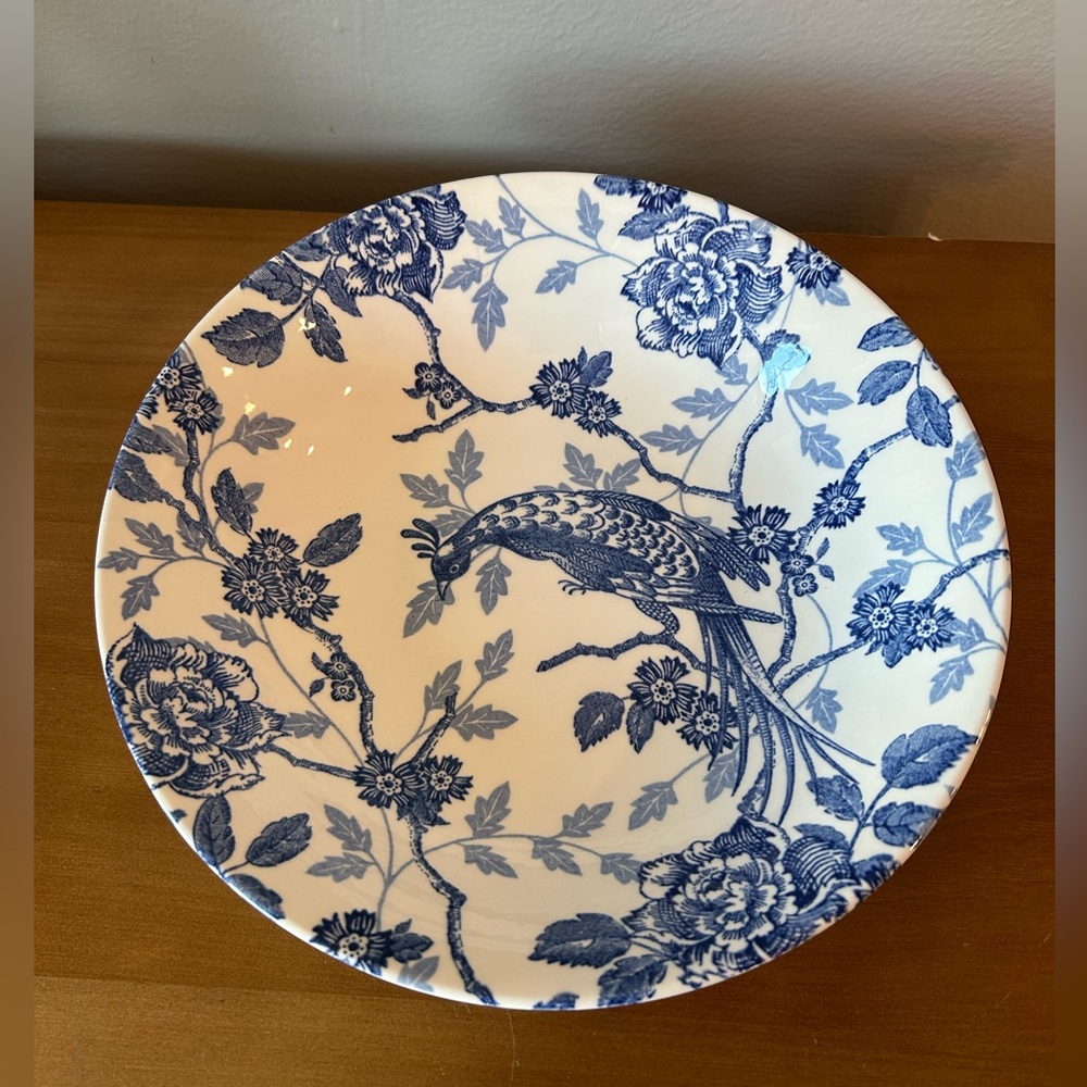 ROYAL WESSEX Blue & White Kujaku Bird Pheasant 9”  Salad Or Pasta Bowls